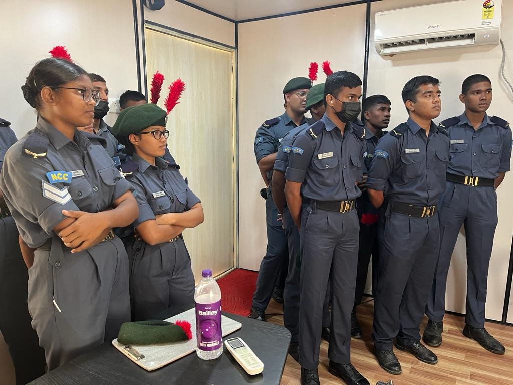 dprohyd's tweet photo. Cadets of 1 Telangana Air Sqn of Hyderabad Gp have embarked on a new era of aviation training with state-of-the-art flying simulator. Flying simulator training gives a realistic, safe and immersive experiences to future aviators.
@HQ_DG_NCC @NccDteAPandT https://t.co/KwuA7lxb4C