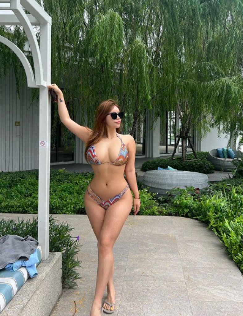 想搞姐姐大屁股的就点赞！