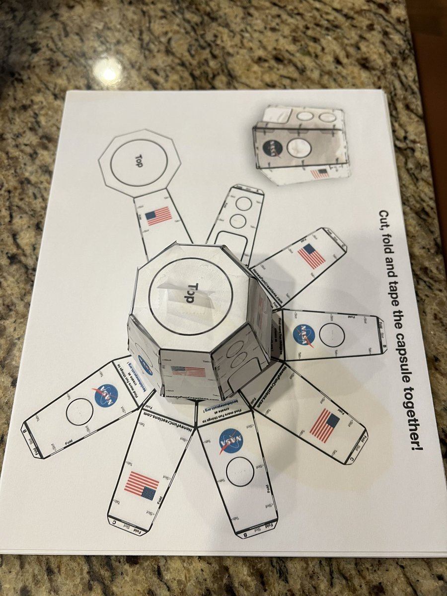 kevinhoneycutt's tweet image. Model is done! Lots of kids and parents making small space capsules. They don’t yet know that we’ll build and appoint a big one after that! #spacefun