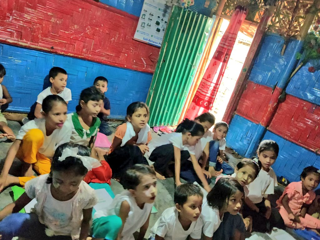 rgplatform's tweet photo. Bringing the child towards a better future through feeding education.

Shelter (02)
Teacher : Sayama Asmaa Bi Bi https://t.co/2gLo5gCQXG