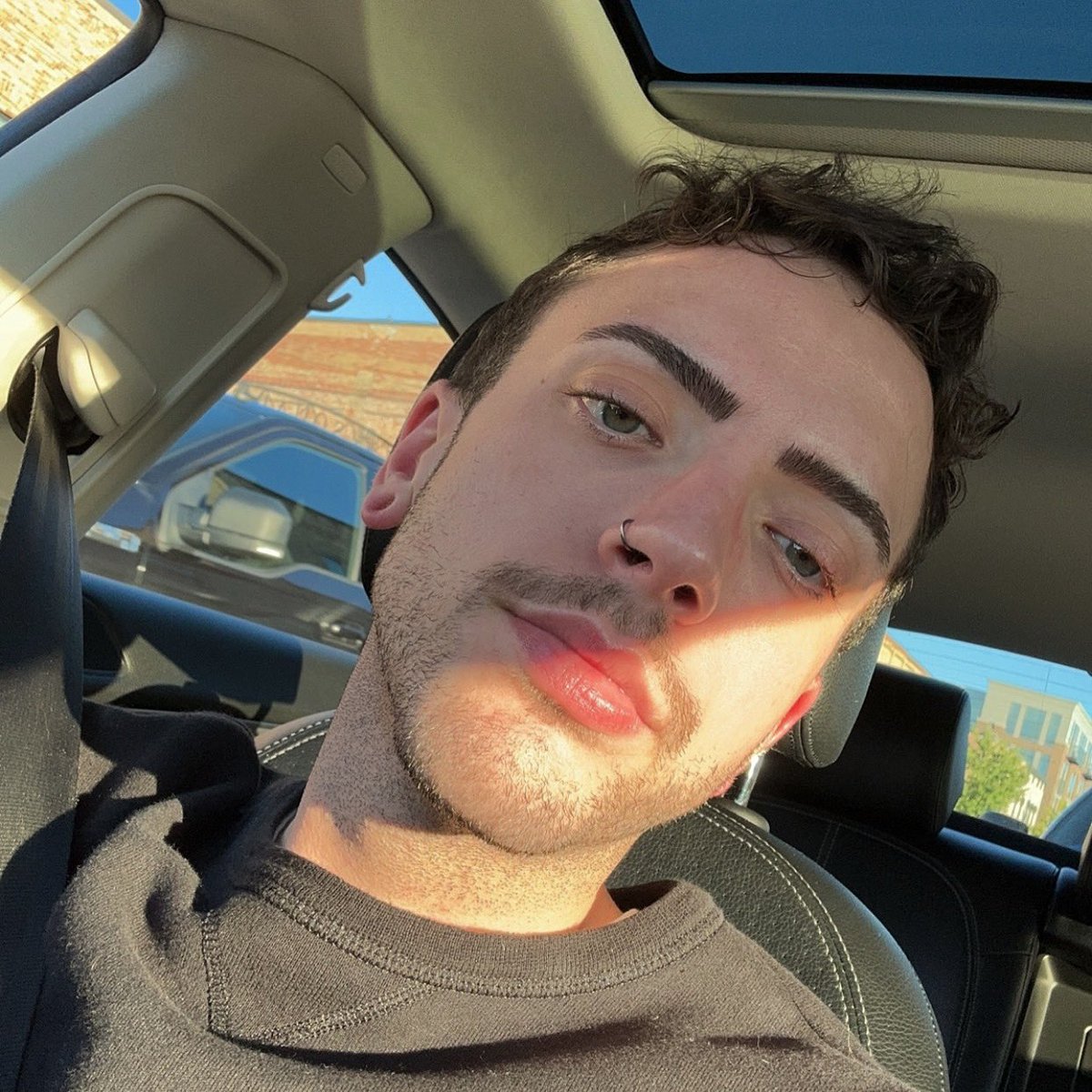 ueckekyle's tweet photo. ➥doing better than ever babe https://t.co/Ve4PegdYlb