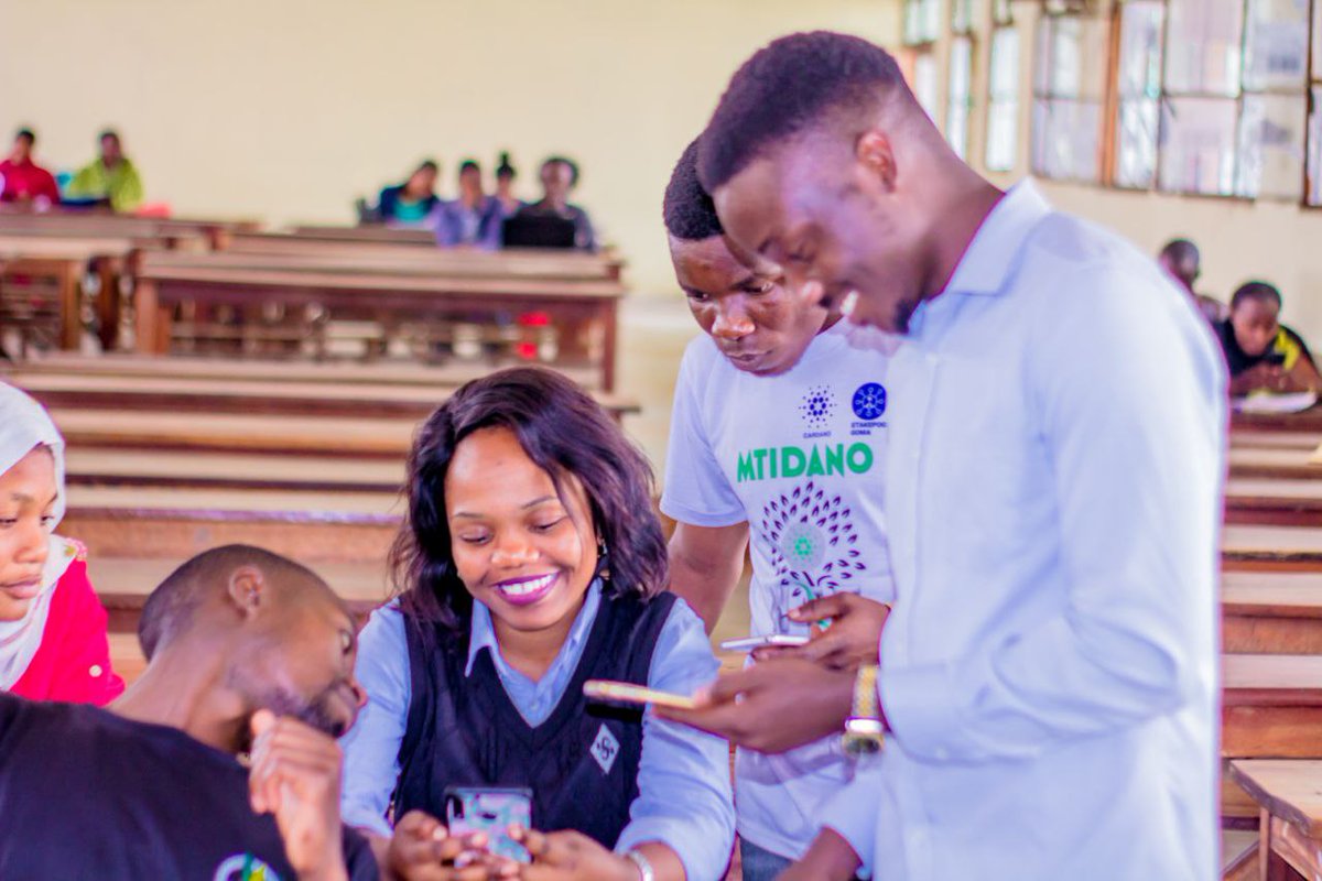 martin_musagara's tweet photo. The smile π after she successfully installed Eternl wallet in her deviceπ±
#Gomaonboardingprogram
@StakeGoma @wada_org https://t.co/1FCYxAX65j