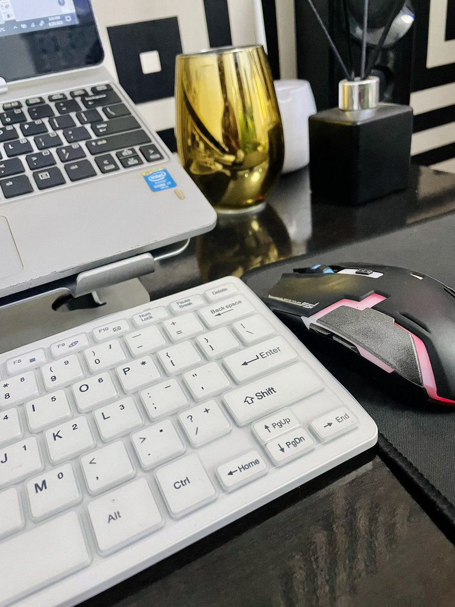 Victor_Webflow's tweet photo. GM 💙

what are you working on today? 🫡 https://t.co/jJuZL37Qv4