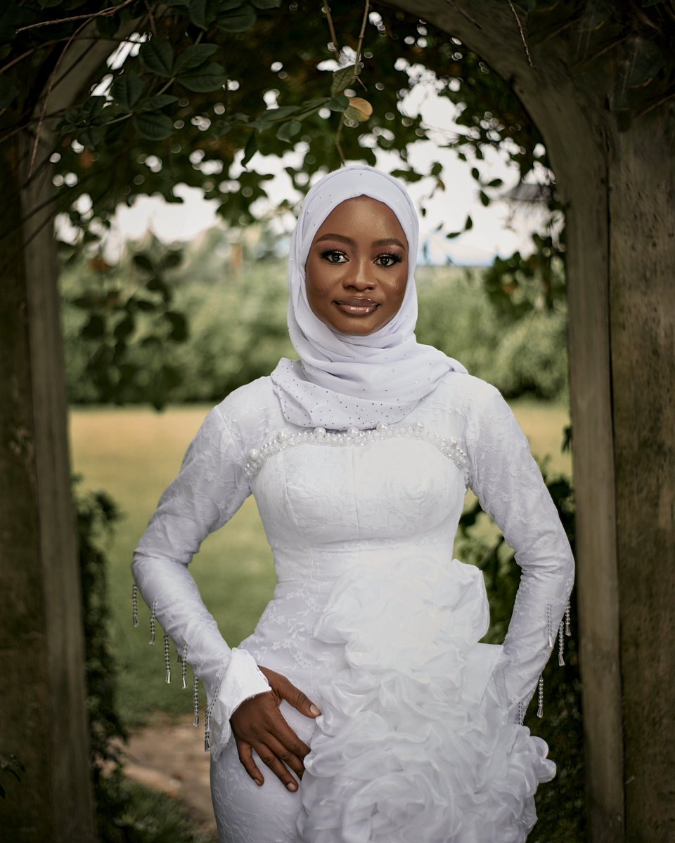 amina__oa's tweet image. Discover the timeless beauty of our makeup, perfectly tailored for every bride's special day. Embrace elegance, grace, and authenticity🌸✨ #MuslimBride #EleganceUnveiled #MakeupMagic"