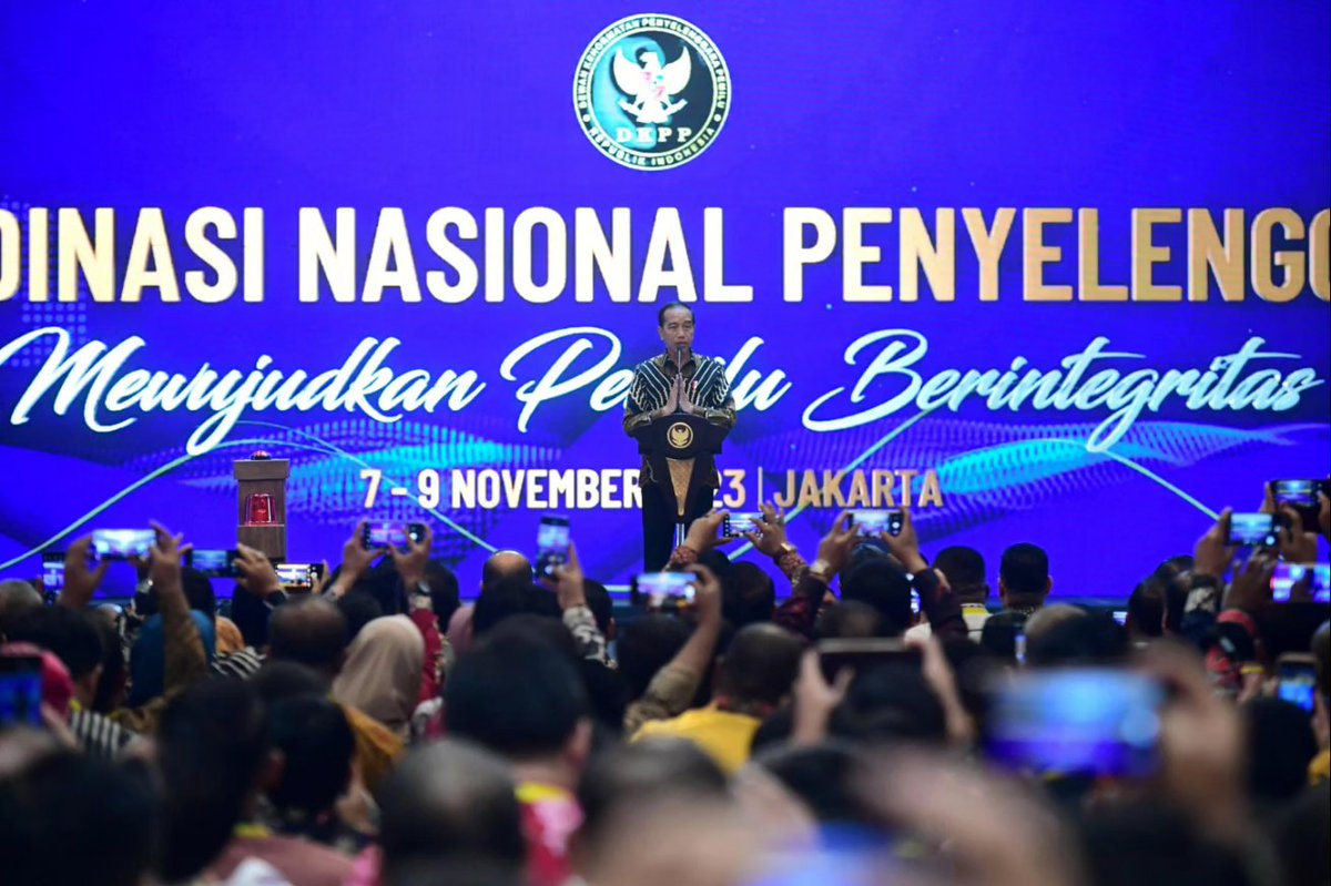 Menjelang Pemilu 2024, tantangan yang kita hadapi sangat besar. Untuk itulah, saat membuka Pembukaan Rakornas Penyelenggara Pemilu di Jakarta, hari ini, saya mendorong seluruh pihak untuk mempersiapkan dan mengawasi pelaksanaan Pemilu 2024 secara detail. 

Saya meminta kerja sama