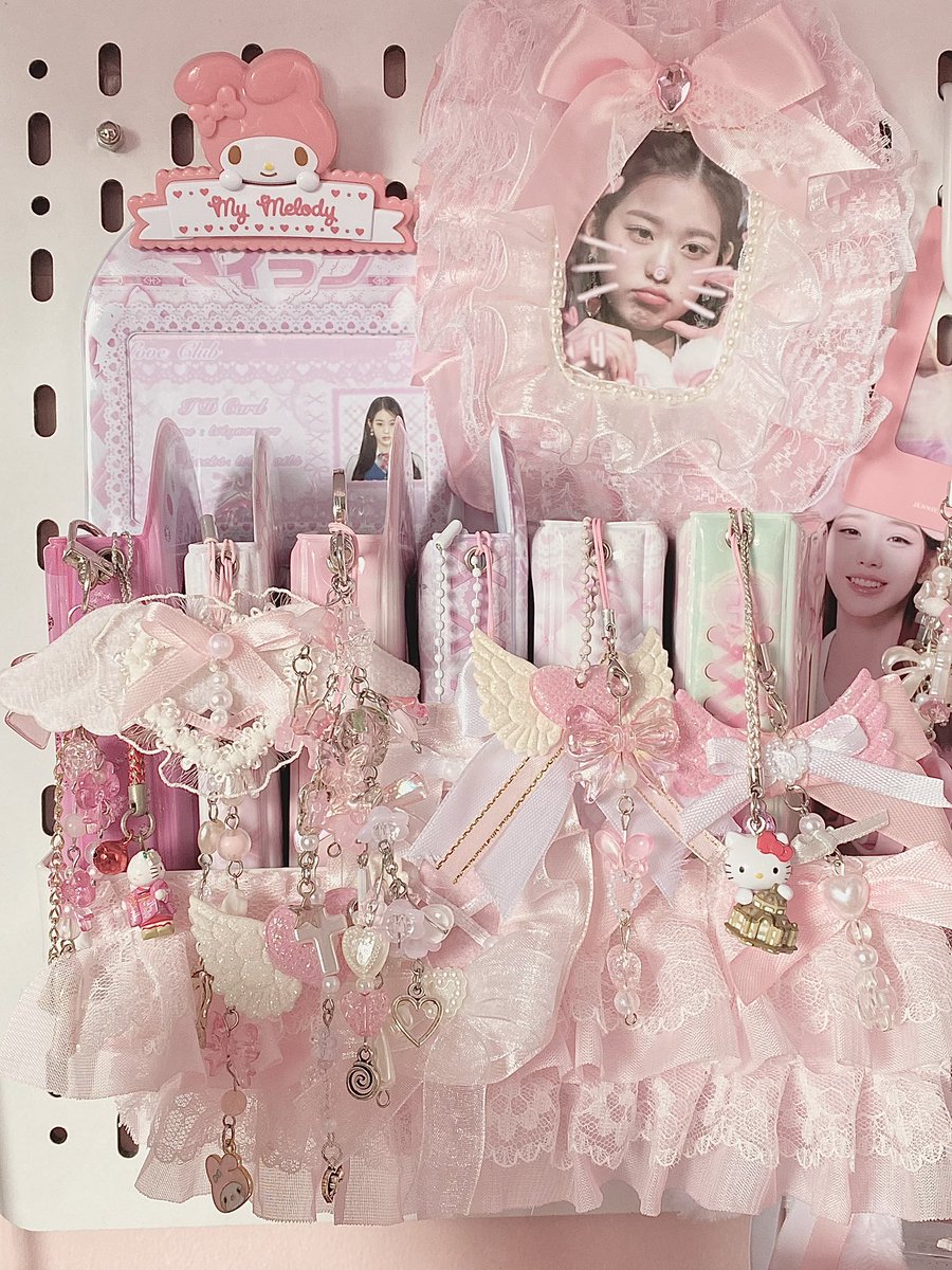 wonyricdiary's tweet photo. ༻ #mailsforme ༺
hii @kilistan1 the pink charm arrived to me safely na and i love it !! it fits to my collbookk thank you so much for the sdm again i very appreciate it 💓
#kilimail https://t.co/5Z8crQ210R