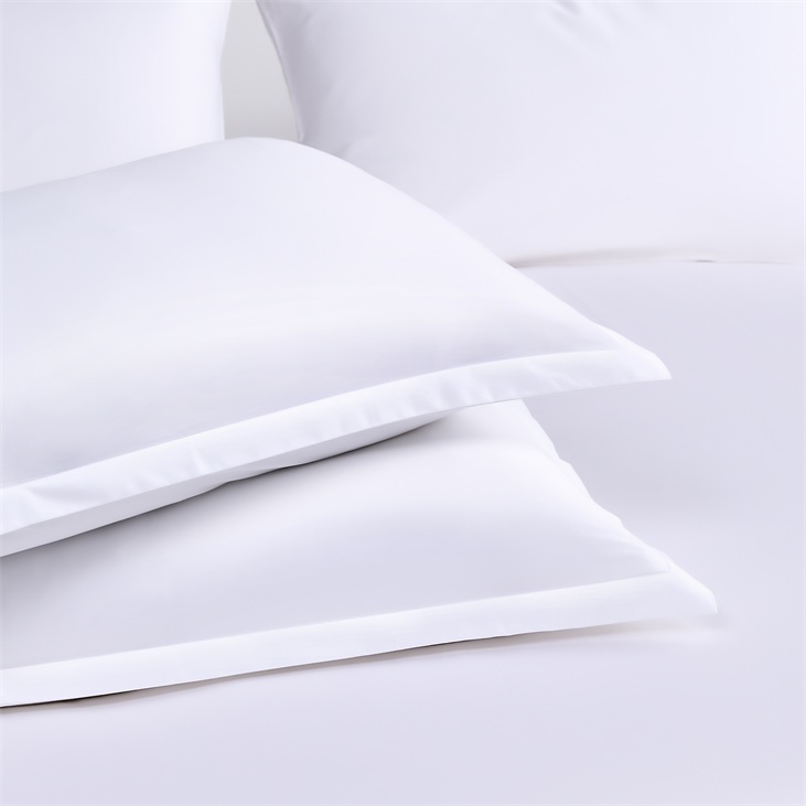 SidefuTextile's tweet photo. Made from premium quality satin, our bedding set offers a silky smooth touch that is gentle on the skin. The satin fabric provides a lustrous sheen, adding a touch of elegance to your guest rooms.
https://t.co/ROUMS2rRgz
#whitebeddingset #hotellinen #bedlinen https://t.co/ARwO66LzWg