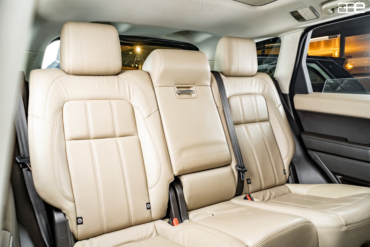 AutoBestEmperio's tweet photo. New in Stock !
2021 RANGE ROVER SPORT HSE | For SALE

► Call At 8888588886
► Website - https://t.co/QPAHtyGGbb

Fancy Number 0032

34,700 km Driven • Petrol • White Color with Beige Interior

AUTOBEST EMPERIO

🚘#rangerover #sport #TeamIndia https://t.co/KVKovSiwzN