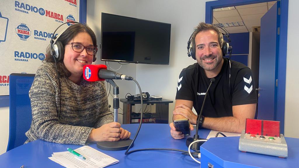 📻 Ayer arrancamos la temporada 23/24 de #RadioFederación. 📡 Os esperamos con mucho fútbol navarro, todos los martes (14:25-15:00) en @radiomarcanav y, posteriormente, en las #rrss de @fedfutnavarra. ❤️ 🎙️