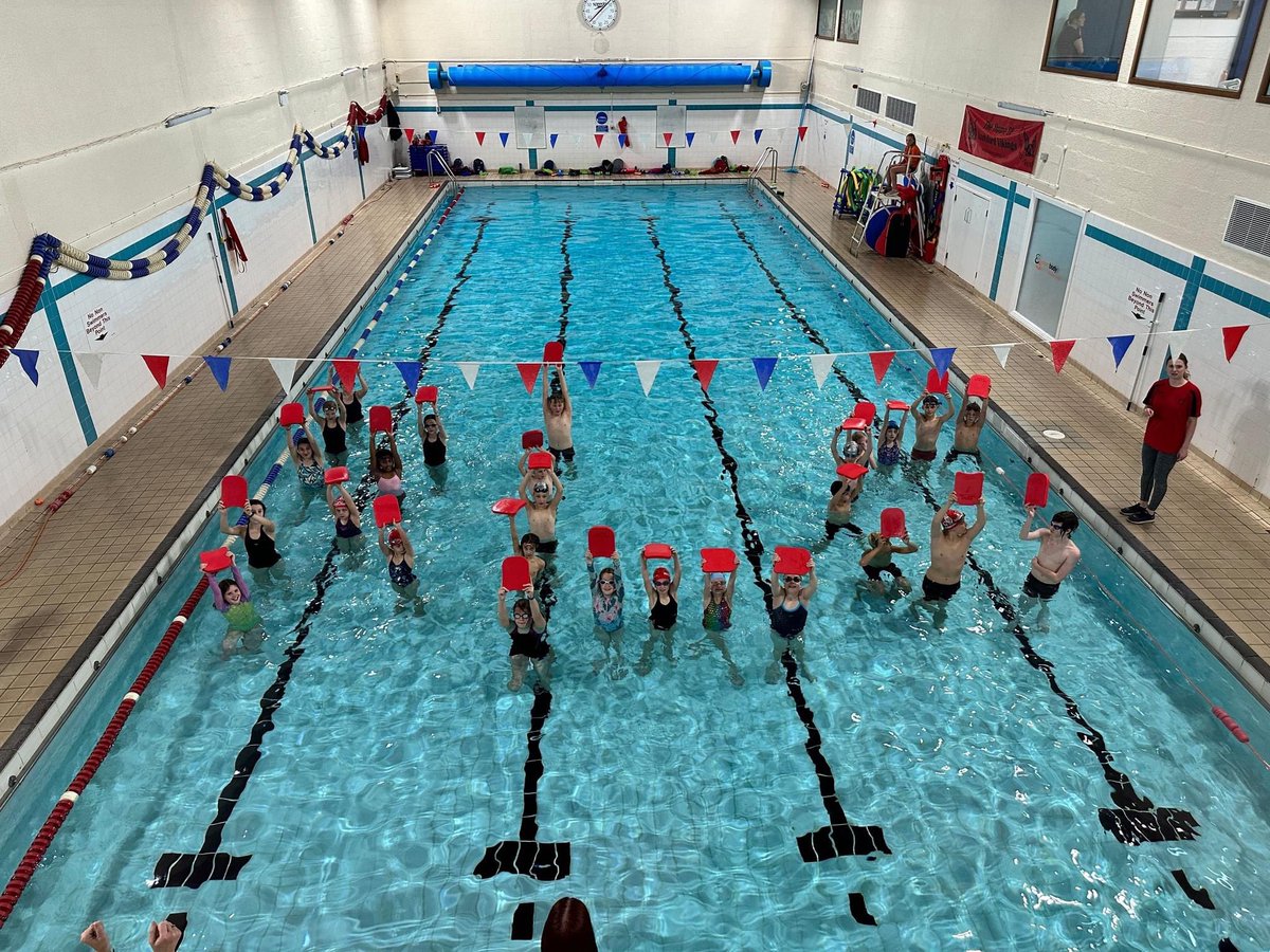 Our fabulous Foundation Squad showing their love for KLC - Knutsford Leisure Centre. Save our pool!  <a href="/EBLeisure/">Everybody Health & Leisure</a> <a href="/SwimEnglandNW/">Swim England North West</a>