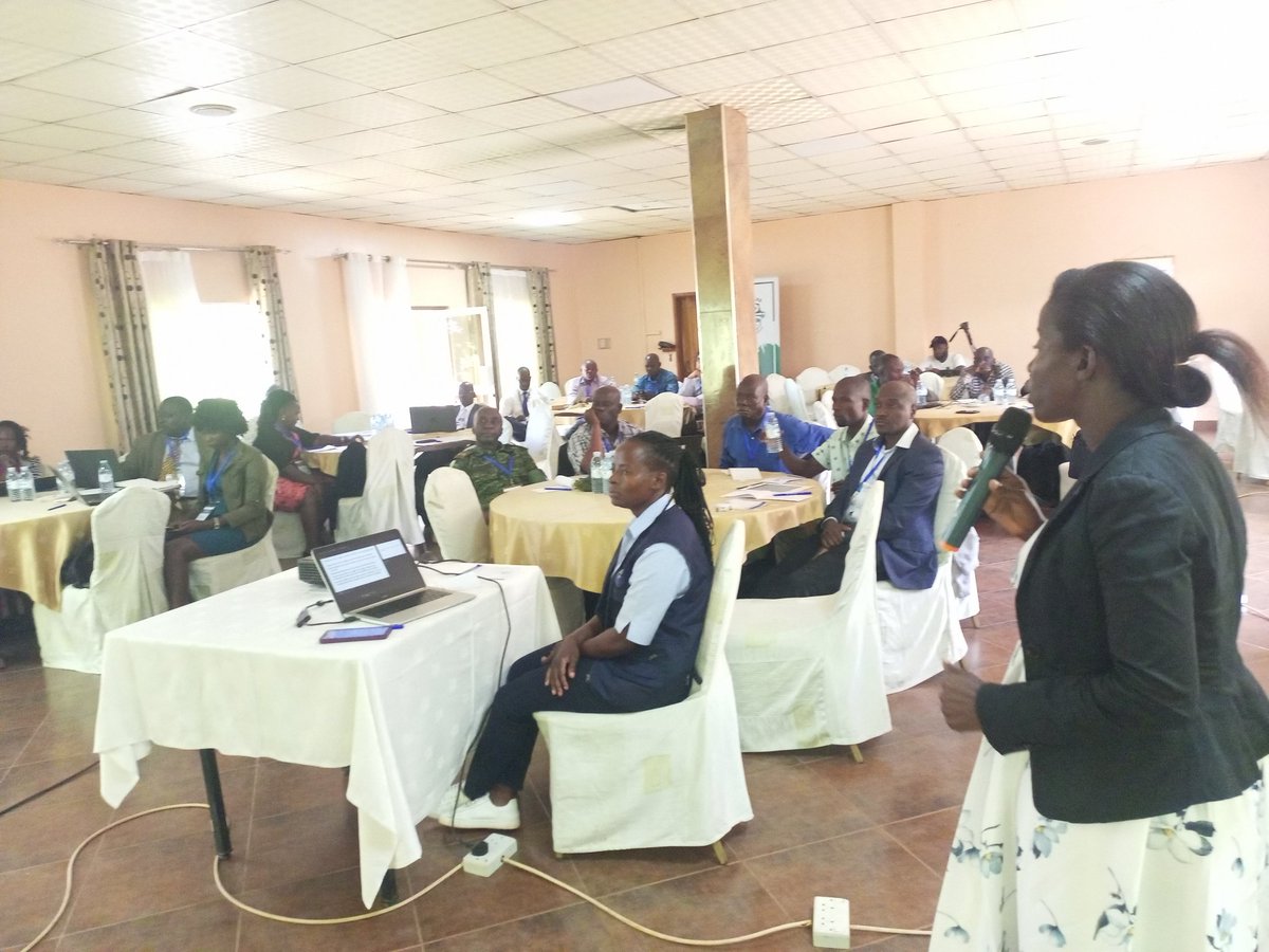 FishInitiatives's tweet photo. *VALIDATION WORKSHOP
Validation Workshop for adapting a #visual tool on occupational safety and health for #children and younger youth in small scale #fisheries in Uganda is on going at @Ridarhotel Seeta organized by @FishInitiatives and @ClimateTalksUg and funded by @FAO https://t.co/UMbZtfR0up
