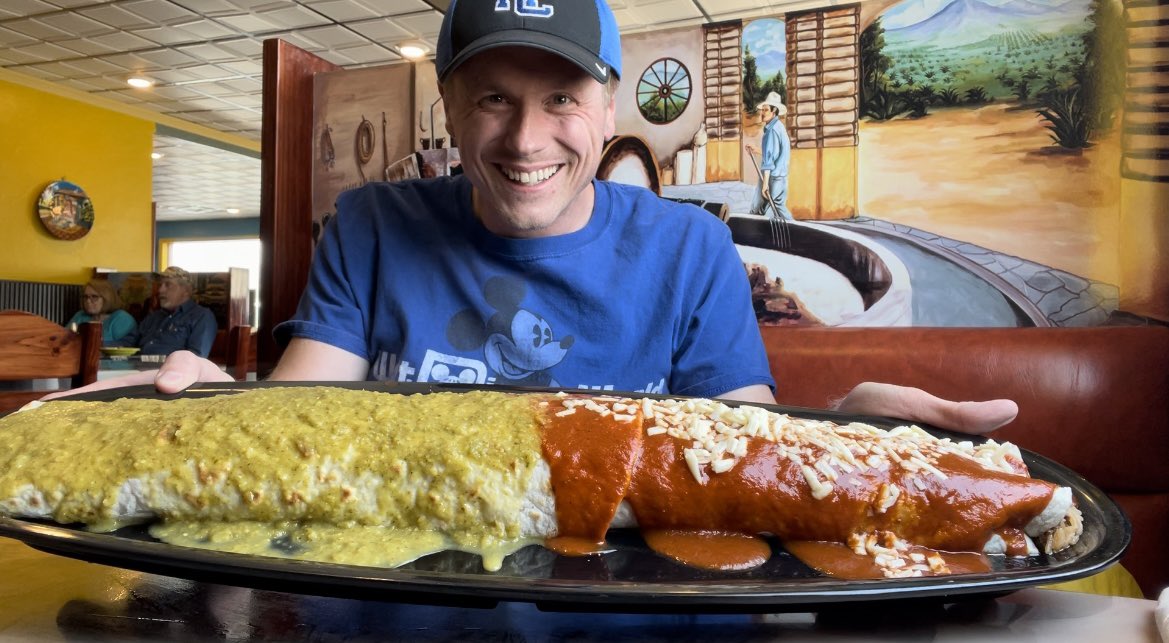 NathanK92785792's tweet photo. South Dakota’s biggest burrito challenge!
https://t.co/20tzhdhW2Y
#food #foodie #foodchallenge #mobridge #southdakota #burrito #lacabana #manvsfood https://t.co/GHujuCS9uo