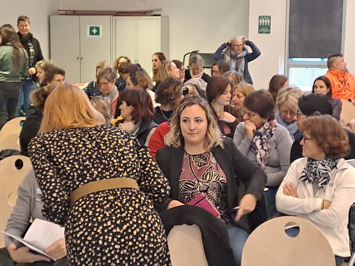 Hatier_HDF's tweet photo. Conférence au collège des Indes de Vitry le François animée par Fabien Emprin
Le problème au cycle 1 et les mots #ERMEL https://t.co/zTe49rXiH8