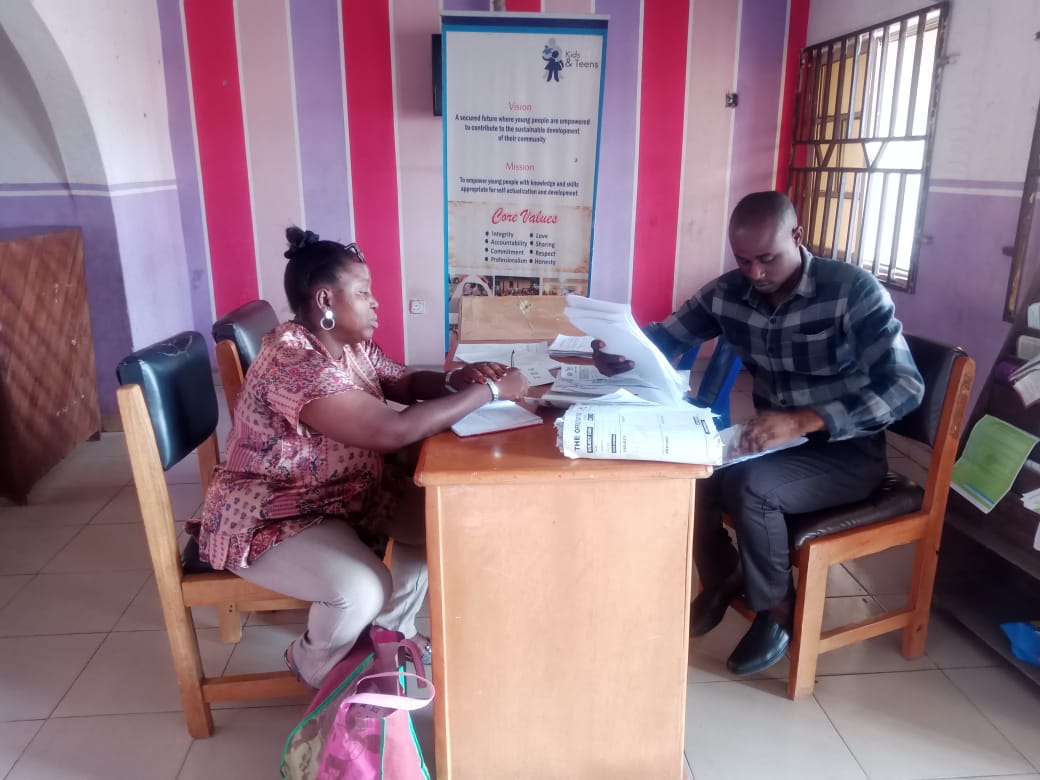 Kidsandteensngo's tweet image. The State Program Officer visited our Ekiti office to conduct a comprehensive assessment of the ongoing ATM project, which is now in its final quarter. 

During her visit, various documents were reviewed, and she mentioned that all documents were completed.

#atmproject
