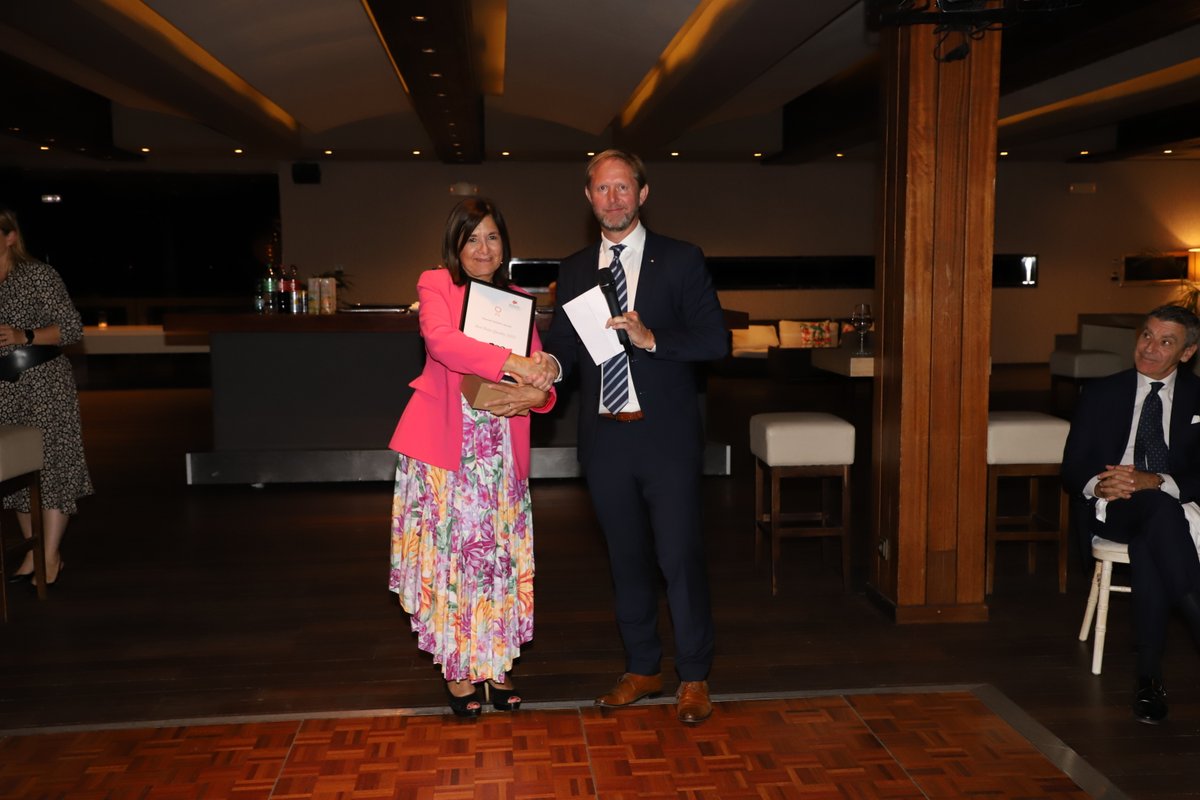 🏆#awards We are thrilled to share the highlights of our annual #AwardsCeremony organised by #SwissLifeNetwork during the conference last month.
By celebrating this success, we aim to encourage all partners to push their limits to make #selfdetermined decisions. #swisslife