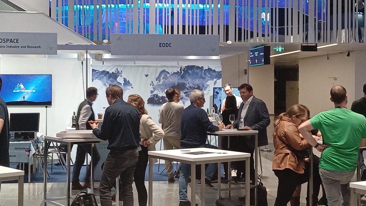 We've had a great start on our first exhibition day at #BiDS23 in #Vienna. ➡️bigdatafromspace2023.org 👋Come visit our booth and check out our service offerings and let EODC staff explain how we are 'Translating data into knowledge'. 📡💻🤓