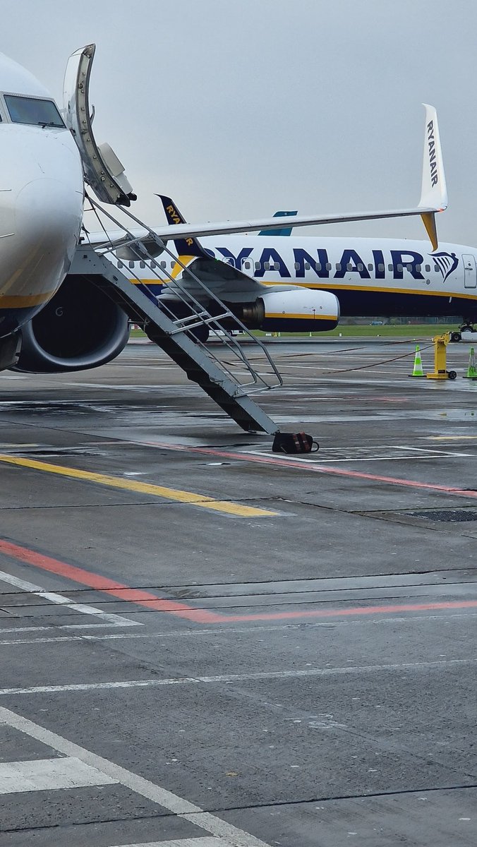 #SEOWingShot heading to #TIOchat #TIOSofia Very excited for this #SEO event and hosting the "honesty panel" 😄