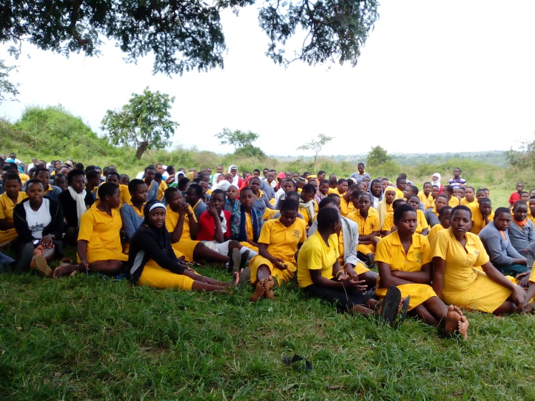 To attain gender equality, we must ensure all girls and boys enjoy equal education opportunities and keep them in school!
#SDG4
#SDG5 
#RaiseYourHand
#EducationForAll
<a href="/UNGEI/">UN Girls' Education Initiative</a> <a href="/Mglsd_UG/">Ministry of Gender, Labour and Social Development</a> 
<a href="/GirlsNotBrides/">Girls Not Brides</a>