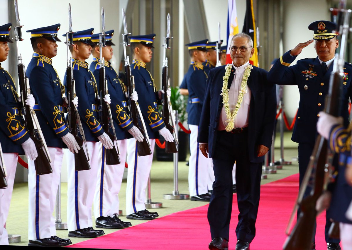 WELCOME TO PH. Timor-Leste President José Ramos-Horta arrives at the Ninoy Aquino International Airport Terminal 1 on Wednesday (Nov. 8, 2023). Ramos-Horta is in the country for a four-day state visit.