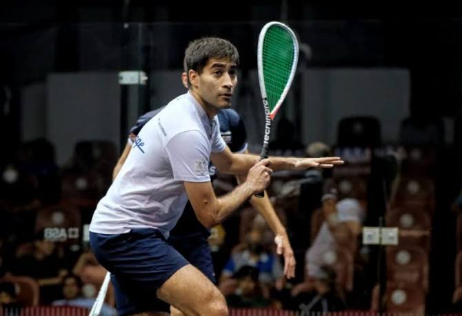 RAMIT TANDON UPSETS WR 11 FRENCH VICTOR CROUIN AT MALAYSIA SQUASH CUP

WR 44 Ramit Tandon defeats 3rd seed 🇫🇷Victor Crouin in 5 games 12-10, 4-11, 6-11, 11-9, 11-6 (76m) in QF of Ace Malaysia Squash Cup 2023 event
#Ramittandon #Squash #Malaysiasquashcup