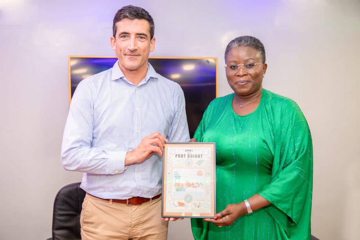 #Cooperation
#CooperationDecentralisee
#Amitie
 
Merci à Monsieur le maire <a href="/JeromeBaloge/">Jérôme Baloge 🇺🇦</a> et à la très sympathique délégation de <a href="/Mairie_Niort/">Ville de Niort</a> que nous avons eu le plaisir d’accueillir à Atakpamé du 04 au 06 novembre ! 

Tissée par-delà les océans, la relation entre nos deux