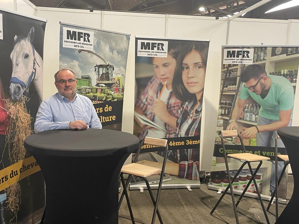 𝐌𝐅𝐑-𝐂𝐅𝐀 𝐝𝐮 𝐏𝐨𝐢𝐭𝐨𝐮 (@mfrpoitou) on Twitter photo 🌾 Les MFR-CFA de la Vienne seront présentes au salon "La Ferme s'invite" ce week-end à Poitiers ! 🚜 Venez nous rendre visite sur notre stand pour en savoir + sur les formations que nous proposons. 📚
#LaFermeSinvite #MFRCFAVienne <a href="/Grand_Poitiers/">Grand Poitiers</a> <a href="/departement86/">Département de la Vienne</a> <a href="/AlainPichon86/">Alain Pichon</a> 🌾 Les MFR-CFA de la Vienne seront présentes au salon "La Ferme s'invite" ce week-end à Poitiers ! 🚜 Venez nous rendre visite sur notre stand pour en savoir + sur les formations que nous proposons. 📚
#LaFermeSinvite #MFRCFAVienne <a href="/Grand_Poitiers/">Grand Poitiers</a> <a href="/departement86/">Département de la Vienne</a> <a href="/AlainPichon86/">Alain Pichon</a>