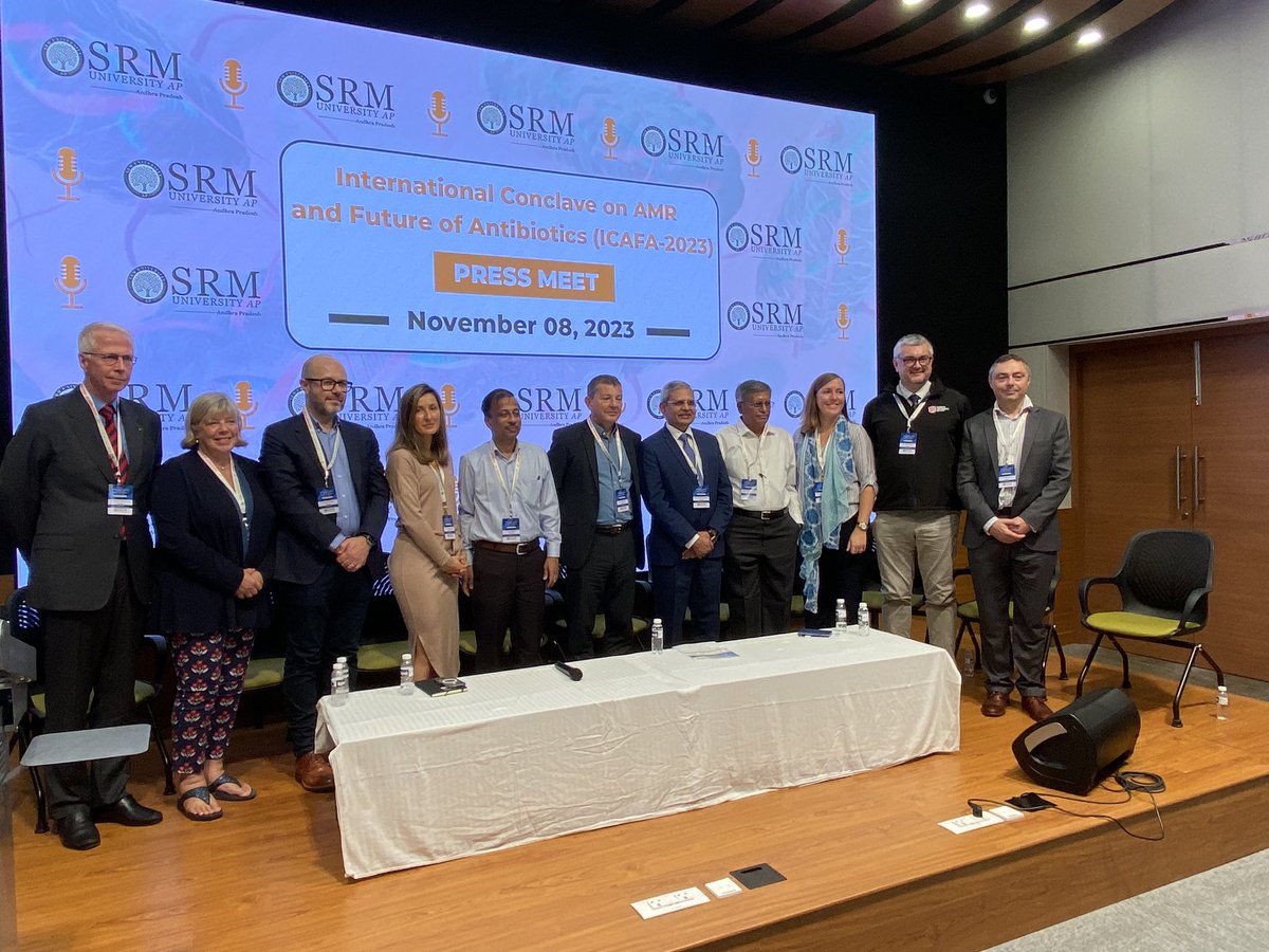 Ally_GEMs's tweet photo. The @innovateuk #GlobalExpertMission met with local press at the @SRMUAP #AMR Conclave to discuss the need for education on the importance of targeted, not general use of antibiotics.

#OneHealth @IUK_Global @IUK_KTN @UKRI_India @UKinIndia https://t.co/5W1V1OxTMi