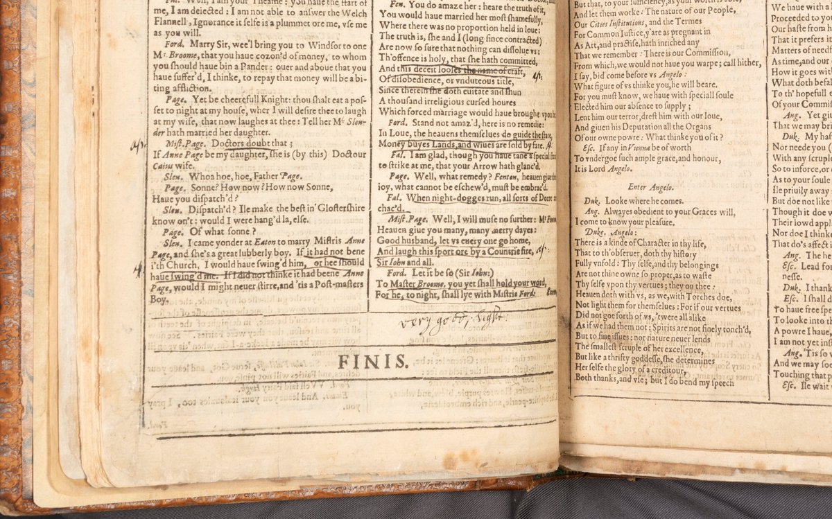 Happy birthday #Shakespeare #FirstFolio - looking very dapper for 400 years old! You can read all about the v special @UofGlasgow copy here folio400.com/phernalia/very… or see it in action here youtube.com/watch?v=OT_ebE… 🎂🥳🎉🎈