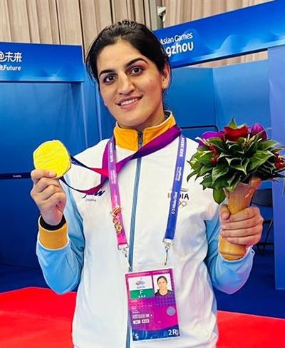 Shyam Vasudevan على X: "Do you know who Pushpa Rana is? Today, she led the Himachal Pradesh women's kabaddi team to their second consecutive National Games title 🥇 A month ago, she