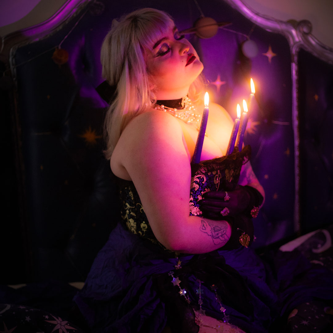 FutureproofPR (@futureproofpr) on Twitter photo #ICYMI #Shoutout to <a href="/shmuORG/">shmu</a>'s <a href="/TheBruthaVoodoo/">Aron Smith</a> for spinning "utterly, utterly gorgeous" #newsingle #Portrait fm #altfolk artist #MinasAltar on the fabulous #PlaylistObscura show💥 Treat those ears to great unheard & unusual tunes 👇😎
#MAP23 <a href="/TheWarrenYP/">The Warren Youth Project</a>
bit.ly/3QNXihL #ICYMI #Shoutout to <a href="/shmuORG/">shmu</a>'s <a href="/TheBruthaVoodoo/">Aron Smith</a> for spinning "utterly, utterly gorgeous" #newsingle #Portrait fm #altfolk artist #MinasAltar on the fabulous #PlaylistObscura show💥 Treat those ears to great unheard & unusual tunes 👇😎
#MAP23 <a href="/TheWarrenYP/">The Warren Youth Project</a>
bit.ly/3QNXihL