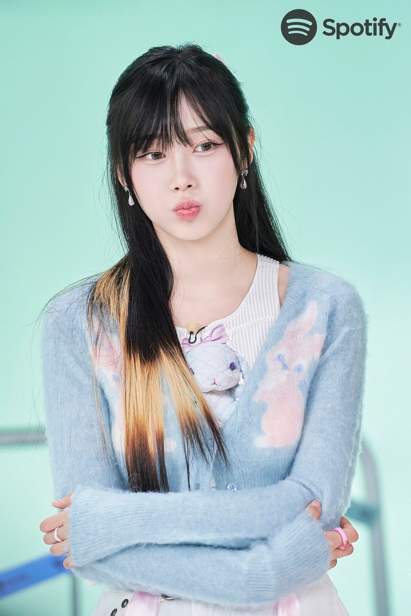 SpotifyKpop's tweet photo. https://t.co/7tewhWcAVU
