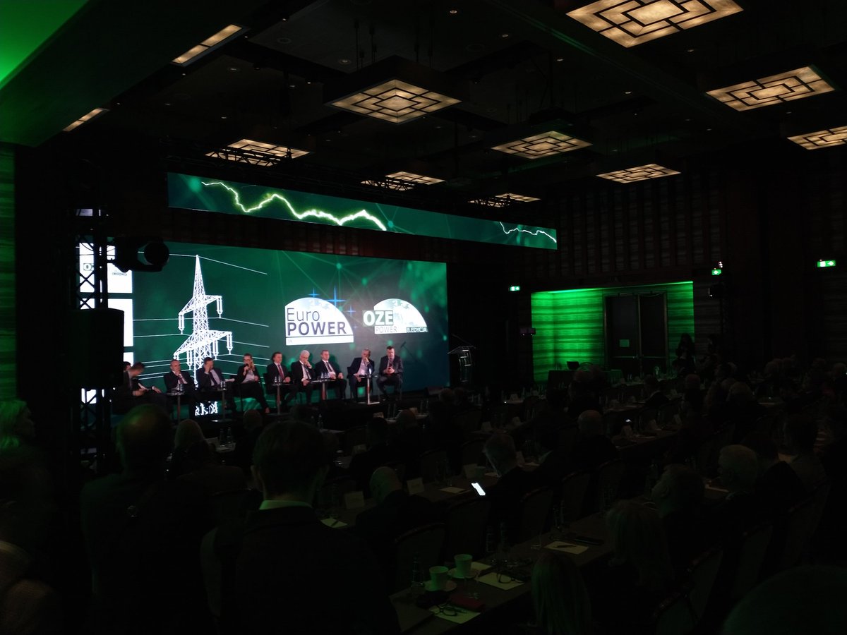 Konferencja Energetyczna #EuroPOWER2023 #OZEPOWER2023
Sala pełna.
⬇️
Trwa pierwsza debata "Przyszłość polskiego sektora energii"
<a href="/EuroPOWERKonf/">Konferencja Energetyczna EuroPOWER & OZE Power</a>