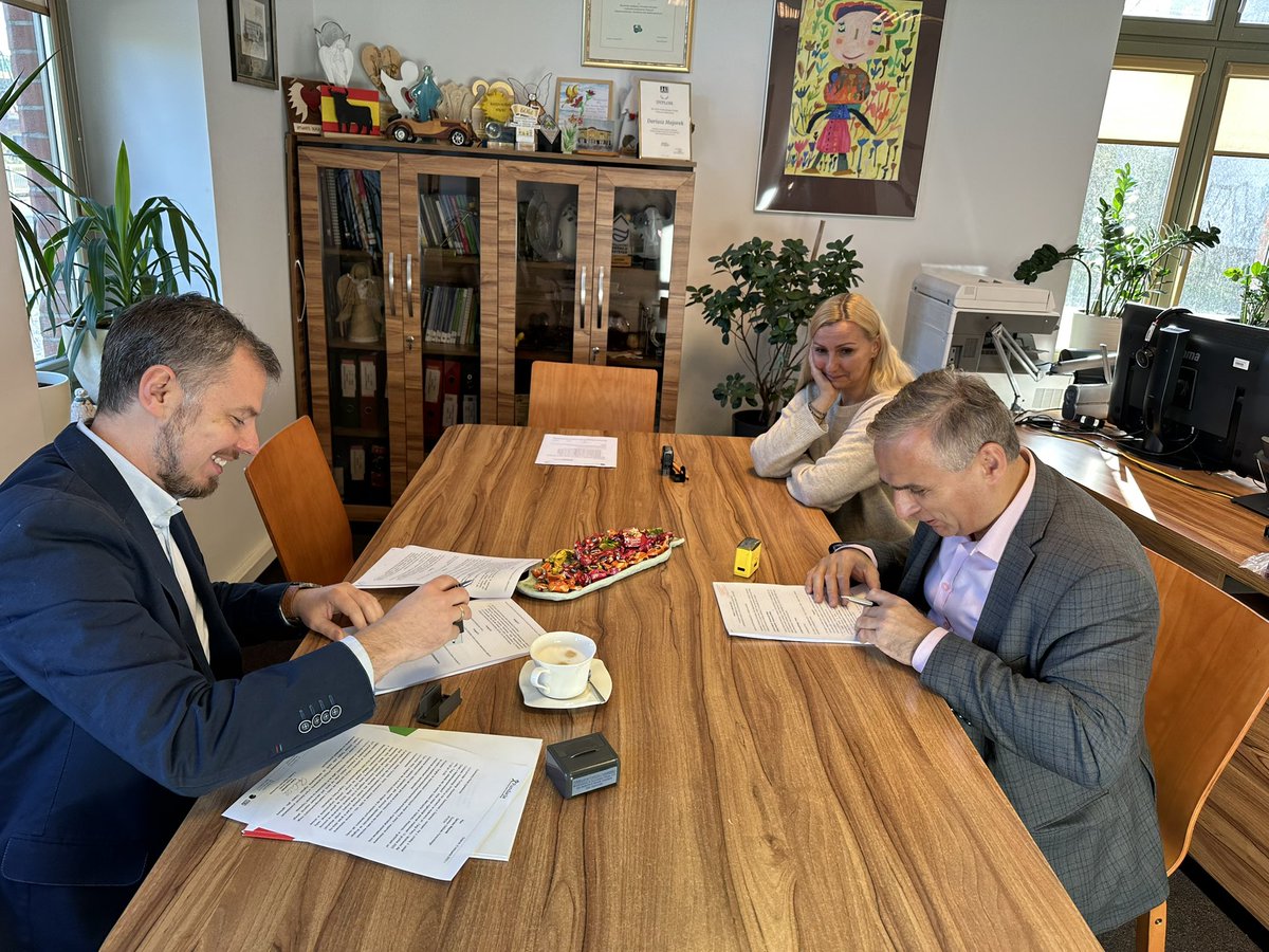 GdanskPfron's tweet photo. W ramach programu #Absolwent Fundacja Aktywności Zawodowej z siedzibą w Gdańsku do IX 2024r.
zrealizuje  przy wsparciu ze środków PFRON  szkolenia zawodowe dla 40 OzN https://t.co/w3DyIhpzil