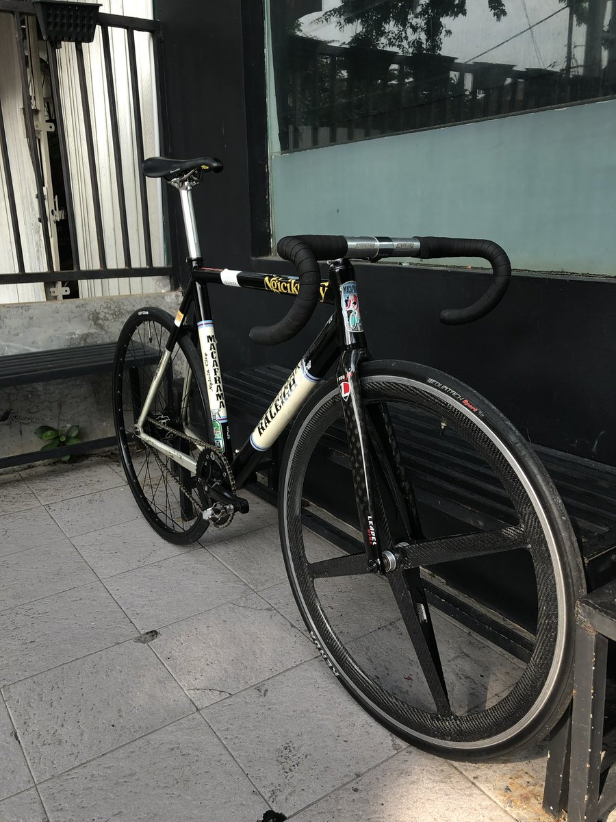 RafifIsmail's tweet photo. WTS Raleigh Macaframa Size 52.5 Fullbike / Frameset langsung wa aja yes untuk specs dan lainnya dm twitter aneh:( https://t.co/vb4wF4tCX0 #fnfjb https://t.co/HCpnYTFXnG