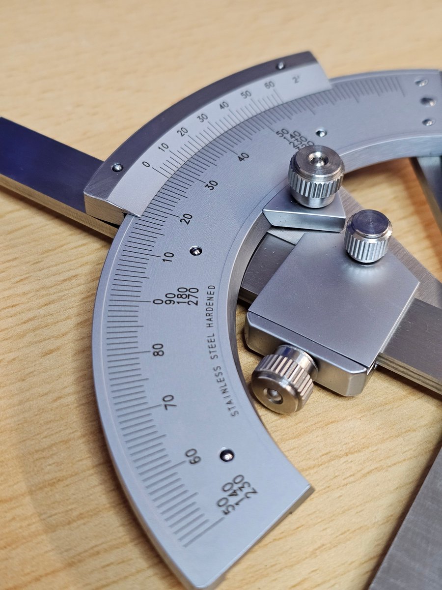 rdgtools01's tweet image. 𝐃𝐚𝐬𝐪𝐮𝐚 𝐔𝐧𝐢𝐯𝐞𝐫𝐬𝐚𝐥 𝐏𝐫𝐨𝐭𝐫𝐚𝐜𝐭𝐨𝐫 𝐒𝐭𝐚𝐢𝐧𝐥𝐞𝐬𝐬 𝐒𝐭𝐞𝐞𝐥 𝐰𝐢𝐭𝐡 𝐅𝐢𝐧𝐞 𝐀𝐝𝐣𝐮𝐬𝐭𝐦𝐞𝐧𝐭 𝟏𝟎𝟏𝟐-𝟐𝟎𝟎𝟓

rdgtools.co.uk/cgi-bin/sh0000…

#Measuringtools #dasqua #protractor #handtools #rdgtools #myford