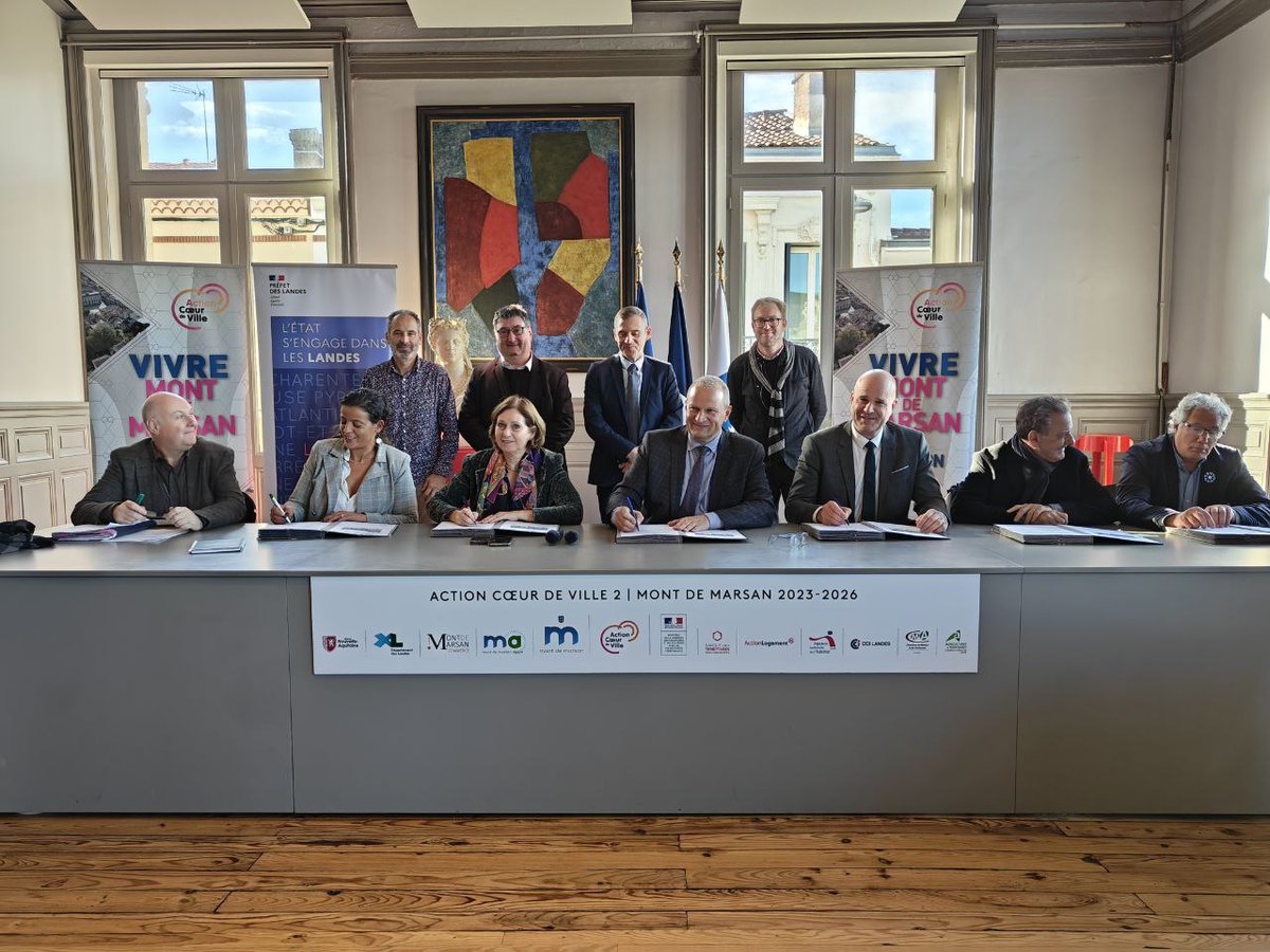 Préfet des Landes (@prefecture40) on Twitter photo #Territoire | 🏙️ La dynamique se poursuit pour revitaliser le cœur de ville à #MontdeMarsan au travers du programme "Action cœur de ville"
Françoise Tahéri, et Charles Dayot, ont signé la convention qui prolonge ce programme jusqu’en 2026.
<a href="/MontdeMarsan/">Mont de Marsan</a> #Territoire | 🏙️ La dynamique se poursuit pour revitaliser le cœur de ville à #MontdeMarsan au travers du programme "Action cœur de ville"
Françoise Tahéri, et Charles Dayot, ont signé la convention qui prolonge ce programme jusqu’en 2026.
<a href="/MontdeMarsan/">Mont de Marsan</a>