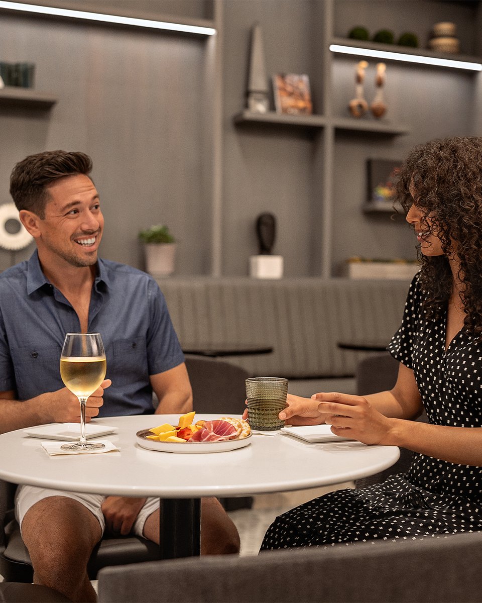 Retreat and recharge 24/7 at our M Club with complimentary drinks, tasty snacks and free Wi-Fi — you deserve it.