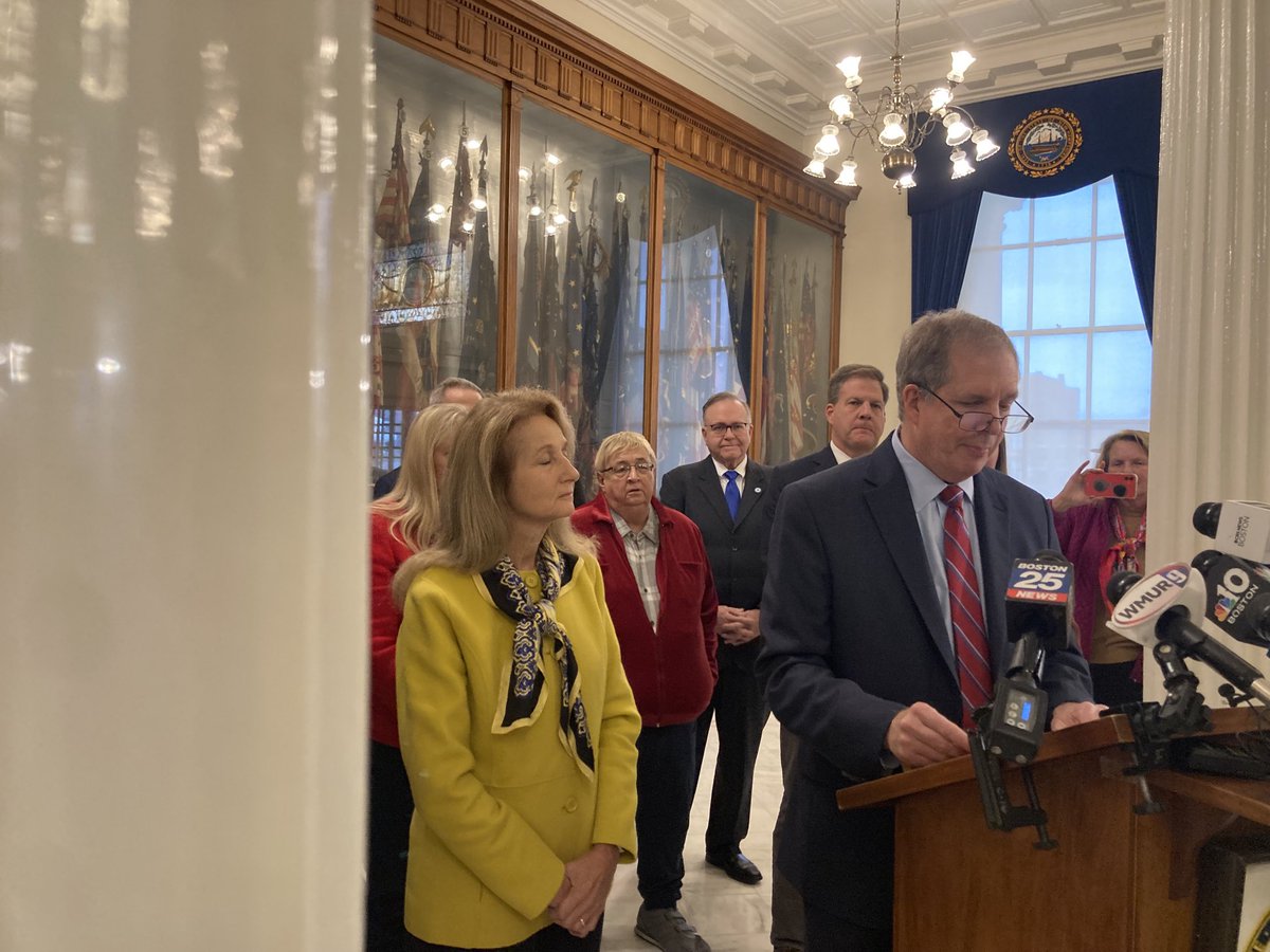NH SOS David Scanlan sets 1/23 as NH Presidential Primary Day.