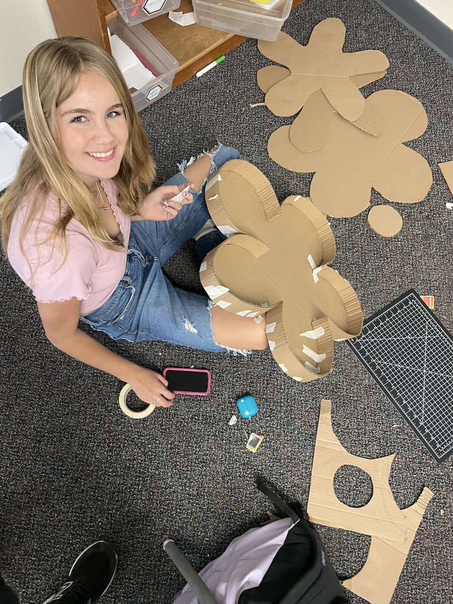 Michelle Ryan tweet media