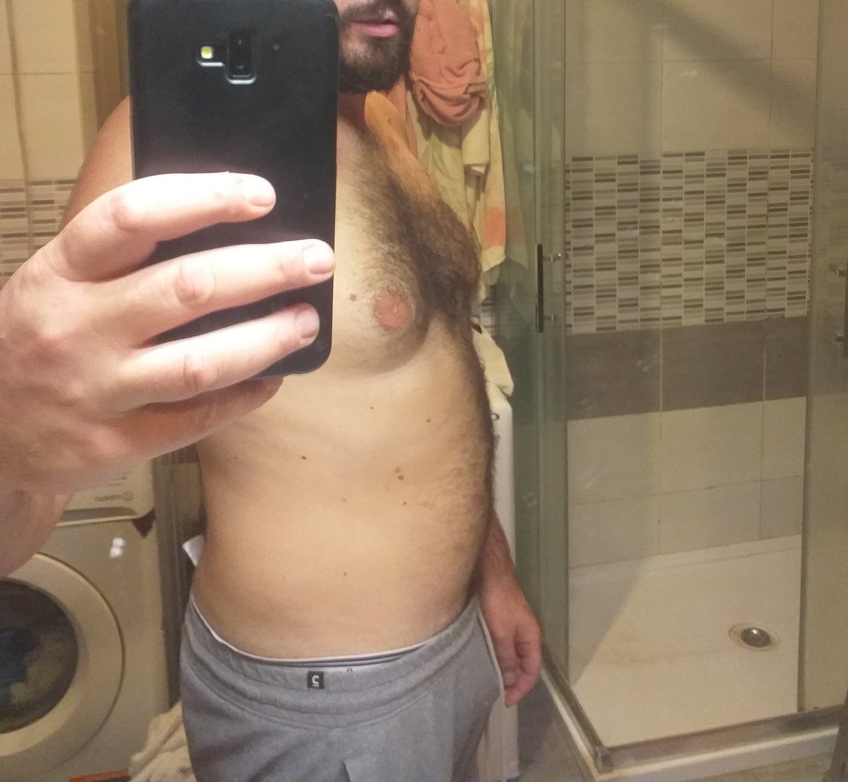 VCalabriaO's tweet photo. 🐻😈🚿 https://t.co/6jaxpo9YCm