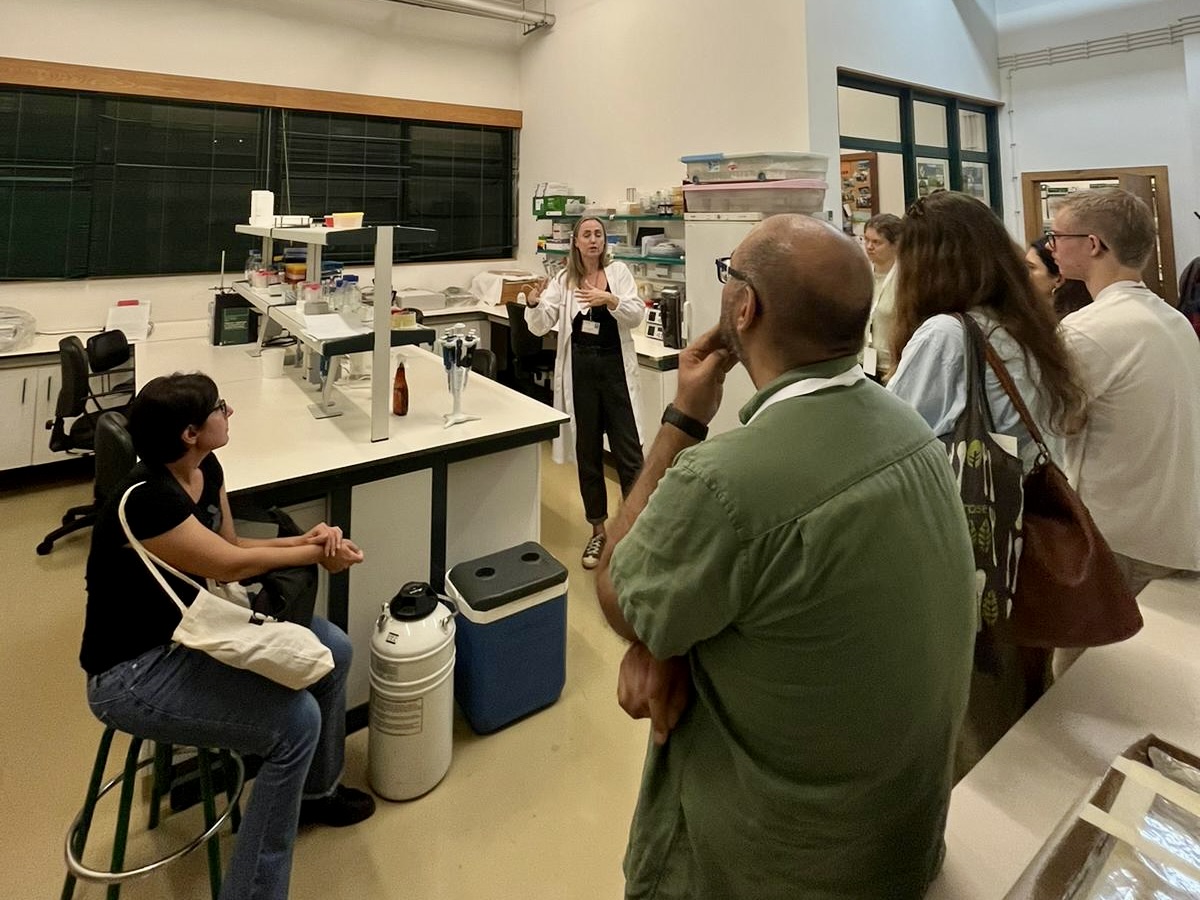 🌾Final stop of the day for <a href="/food_trails/">Food Trails</a> consortium in #Funchal: a field visit to the research unit of the University of Madeira, #ISOPlexis. Discovering the importance of preserving local seeds for biodiversity and building a future-proof agriculture and food economy.🌱