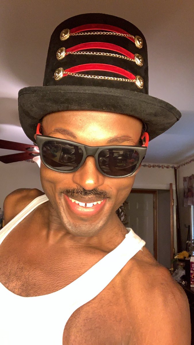 TheDCDamonClark's tweet image. #Love #❤️ #FancyHat #⭐️⭐️⭐️⭐️⭐️⭐️⭐️⭐️⭐️⭐️