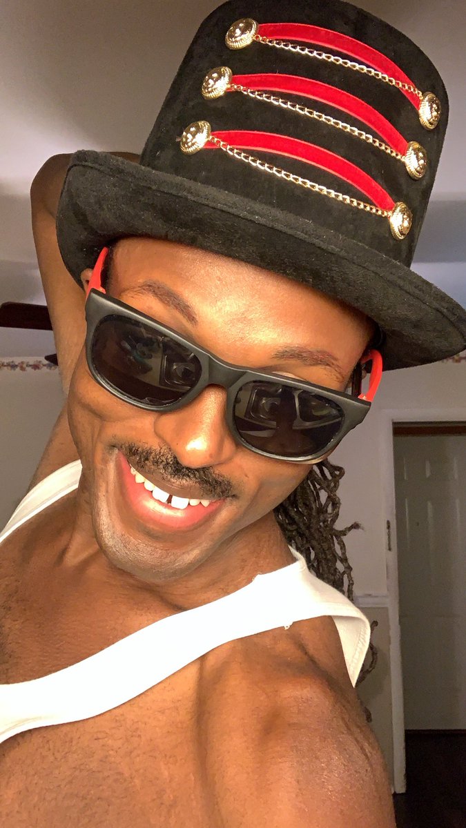 TheDCDamonClark's tweet image. #Love #❤️ #FancyHat #⭐️⭐️⭐️⭐️⭐️⭐️⭐️⭐️⭐️⭐️