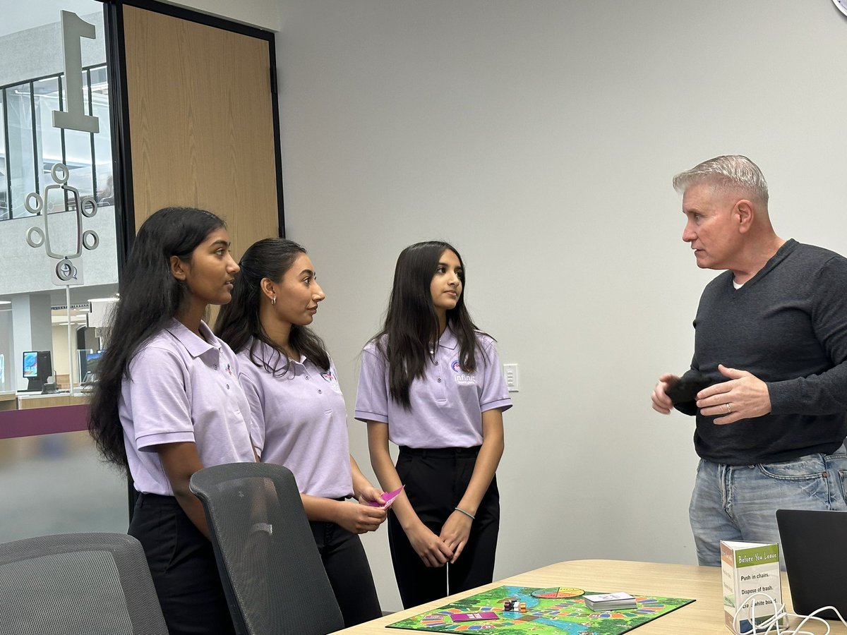 trthompson68's tweet photo. CHS Acceleratoredu students presented their business to Frisco 1Million Cups. Received great feedback. #infinitiboard #cellulimb #TitanNation #Cen10Titans #1mc #GEW2023 #friscoisd https://t.co/xskNFa7kuz