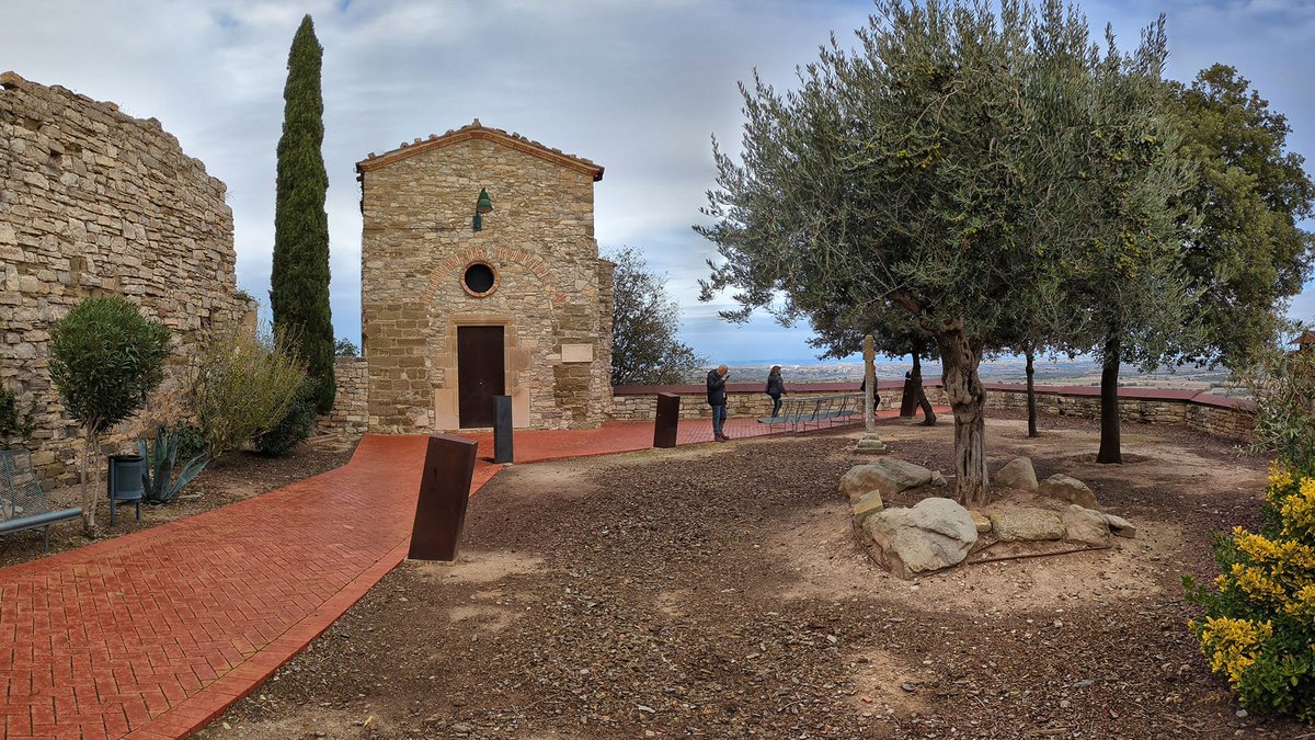 SomSegarra's tweet photo. Passejant per Granyena de Segarra als #comalats Instawalk per #LesComalades organitzat per @Turisme_Segarra #boranit
@lasegarra @aralleida @catexperience
ℹ️ https://t.co/3BJOBAcCCk https://t.co/0tEGFFQvZ2
