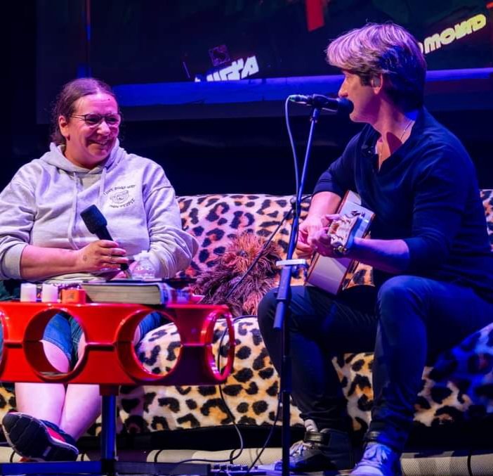Kimpy001's tweet photo. Throwback naar afgelopen vrijdag! 🎶 #genethomas https://t.co/2tO7tnYuoG