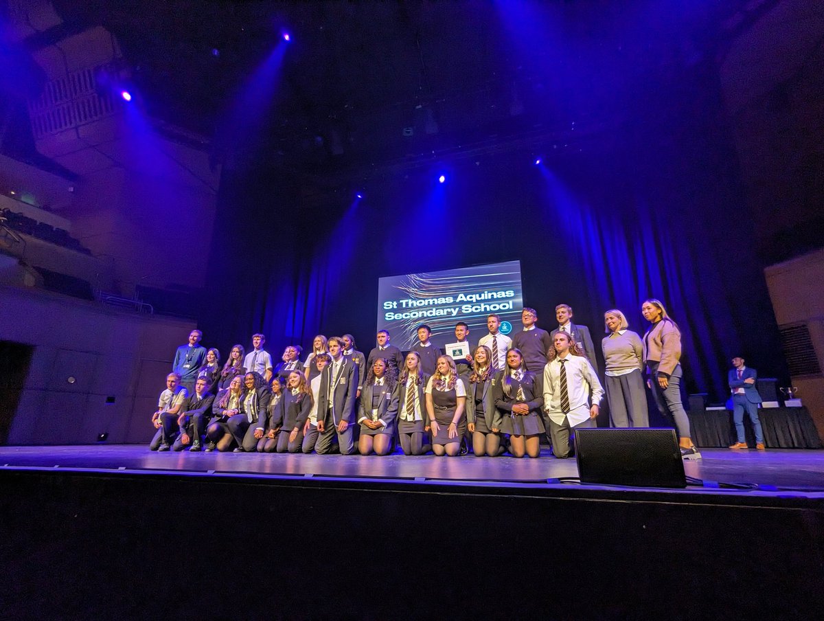 DofEGlasgow (@dofeglasgow) on Twitter photo <a href="/StThomasAqSec/">St Thomas Aquinas</a> collecting their bronze award. Congratulations!
#DofEGlasgowInspirationAwards23 <a href="/StThomasAqSec/">St Thomas Aquinas</a> collecting their bronze award. Congratulations!
#DofEGlasgowInspirationAwards23