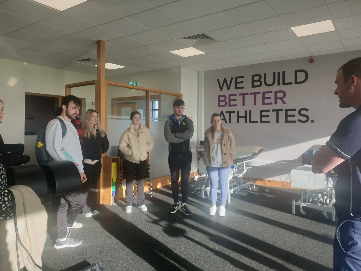 Amanda Barry tweet media