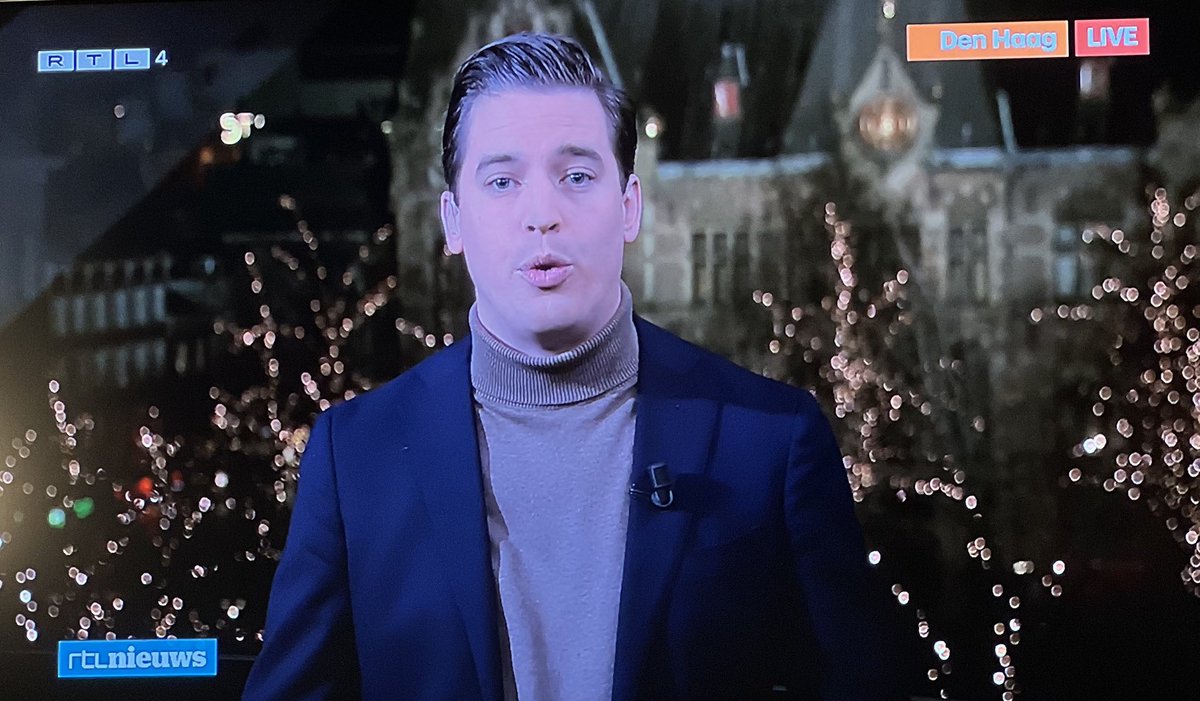 JaapJansen's tweet photo. “Bij de VVD zien ze het wel zitten, zo’n kabinet met de PVV. Al zeggen ze het niet hardop. Maar daar zijn ze echt in hun nopjes met die contructieve Wilders die we de laatste weken zien”, zegt ⁦@fonslambie⁩ ⁦@RTLnieuws⁩ https://t.co/ypjTDuBom7