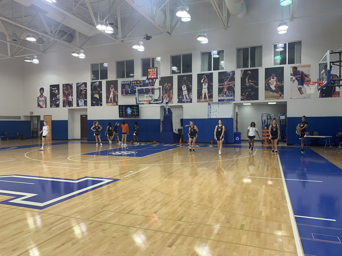 GC_TigersWBB's tweet photo. We had a blast practicing at UK last night! We appreciate @UKAthletics  and @KentuckyWBB for the hospitality! 🐅🧡🏀 https://t.co/X1kUyLDRsY